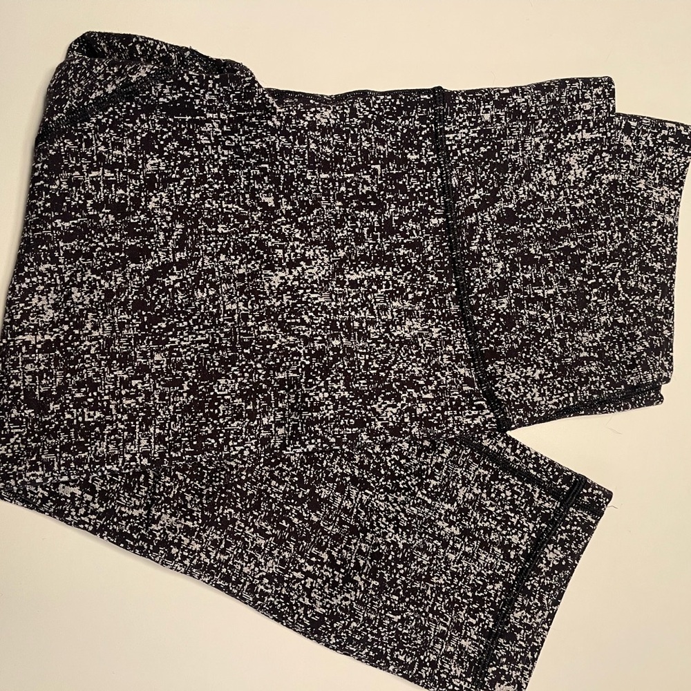 Lululemon Athletica Black and White Patterned Leggings